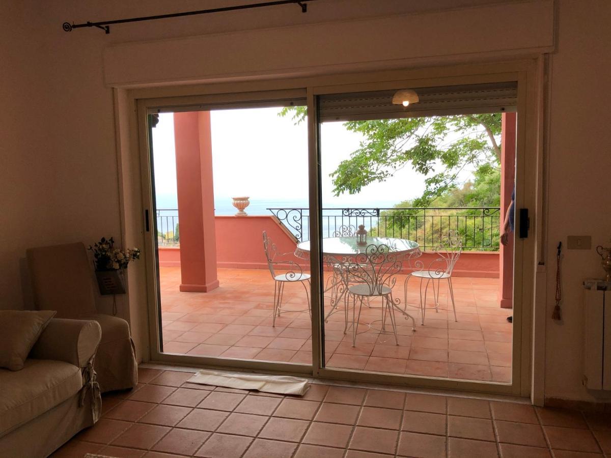 טאורמינה Villa Le Petit Paradis מראה חיצוני תמונה